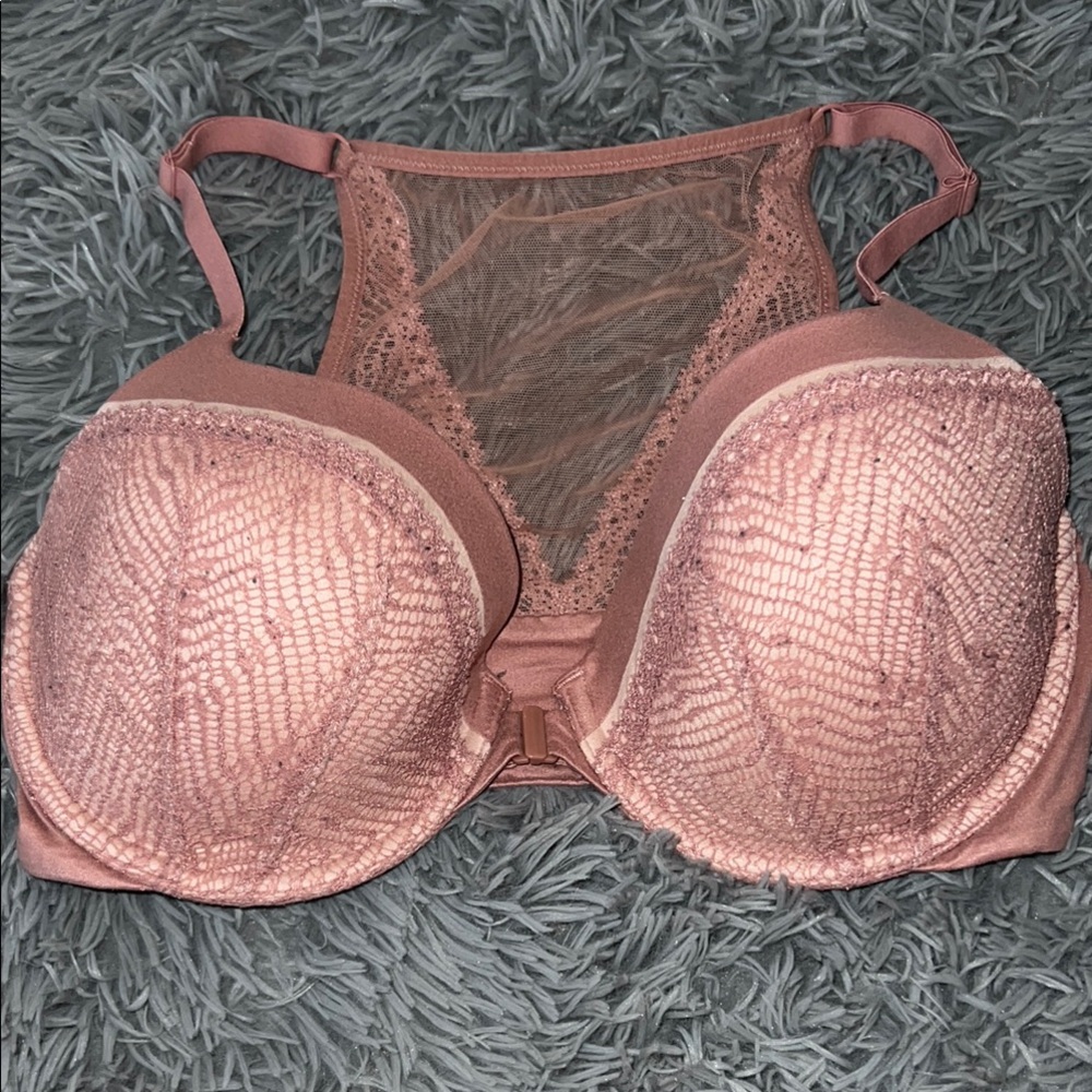 Victoria Secret 34DD NWOT Elegant Lace Women's Bra - Pink
